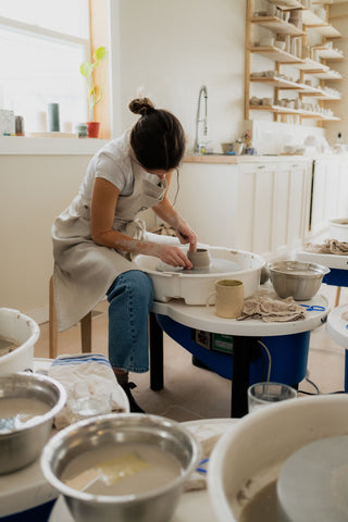 Introductory pottery course